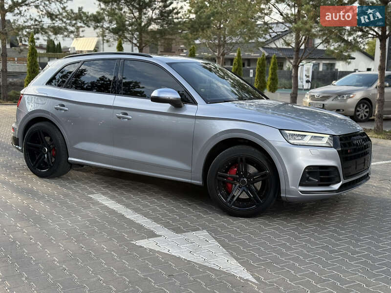 Позашляховик / Кросовер Audi SQ5 2018 в Рівному