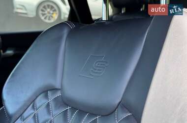 Внедорожник / Кроссовер Audi SQ5 2017 в 