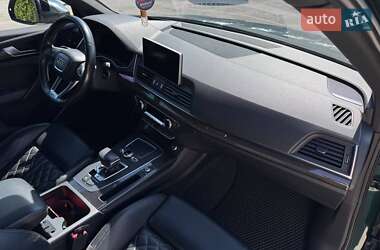 Внедорожник / Кроссовер Audi SQ5 2017 в 