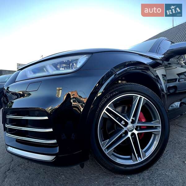 Внедорожник / Кроссовер Audi SQ5 2019 в Чернигове