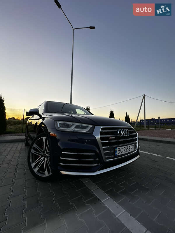 Внедорожник / Кроссовер Audi SQ5 2017 в Стрые