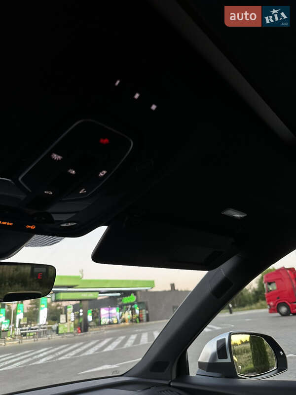 Внедорожник / Кроссовер Audi SQ5 2017 в Стрые