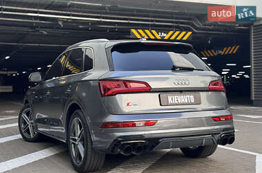 Внедорожник / Кроссовер Audi SQ5 2017 в 