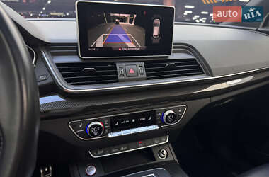 Внедорожник / Кроссовер Audi SQ5 2017 в 
