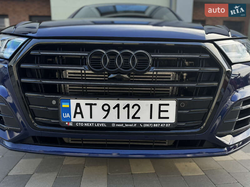 Внедорожник / Кроссовер Audi SQ5 2017 в Ивано-Франковске