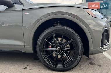 Внедорожник / Кроссовер Audi SQ5 2023 в 