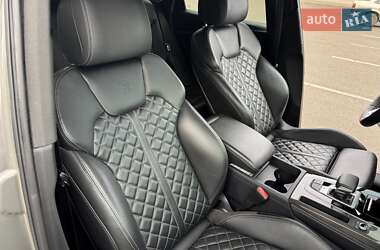 Внедорожник / Кроссовер Audi SQ5 2023 в 