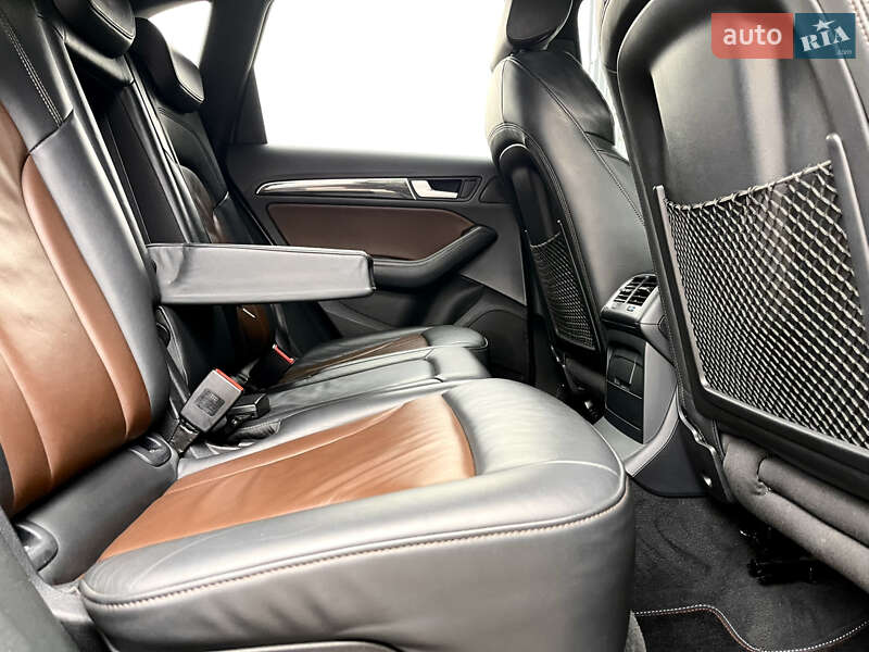 Внедорожник / Кроссовер Audi SQ5 2013 в Киеве