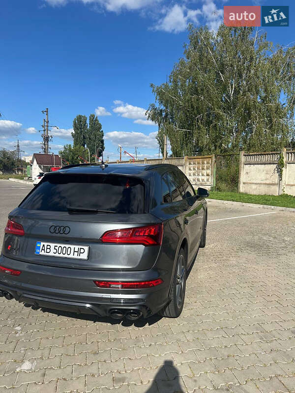 Внедорожник / Кроссовер Audi SQ5 2017 в Виннице