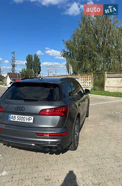 Позашляховик / Кросовер Audi SQ5 2017 в 
