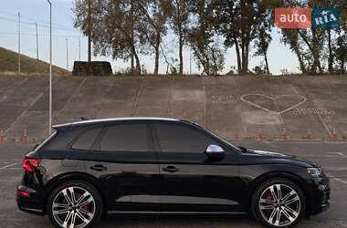 Внедорожник / Кроссовер Audi SQ5 2017 в 