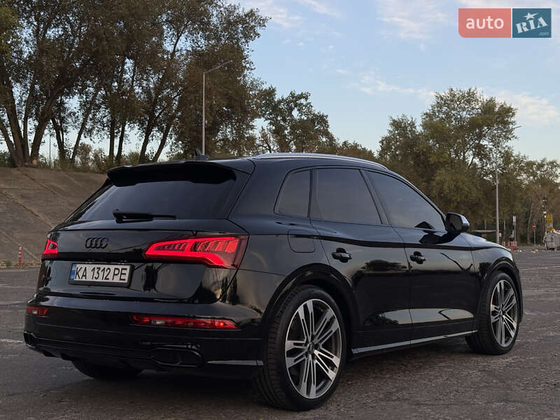 Внедорожник / Кроссовер Audi SQ5 2017 в Киеве
