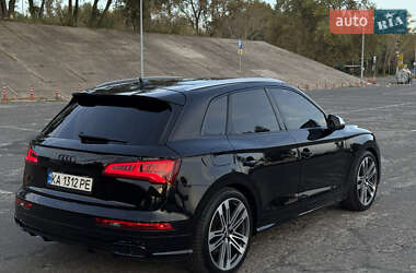 Внедорожник / Кроссовер Audi SQ5 2017 в 
