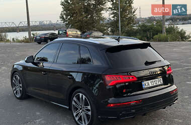 Внедорожник / Кроссовер Audi SQ5 2017 в 