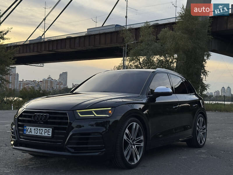 Внедорожник / Кроссовер Audi SQ5 2017 в Киеве