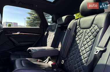 Позашляховик / Кросовер Audi SQ5 2020 в 
