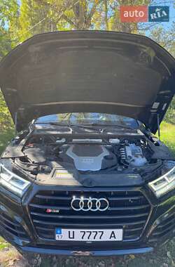 Внедорожник / Кроссовер Audi SQ5 2019 в 