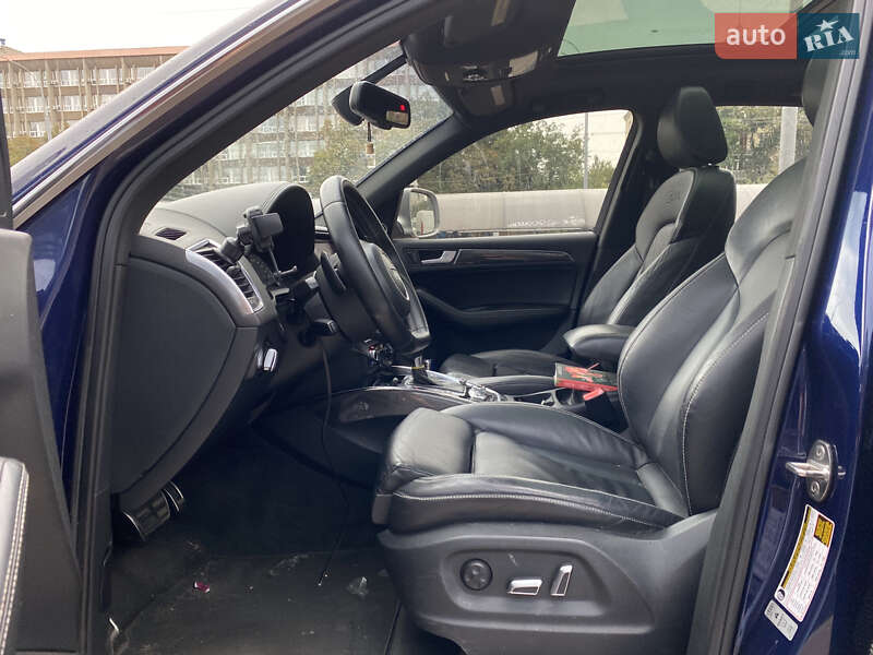 Внедорожник / Кроссовер Audi SQ5 2013 в Киеве