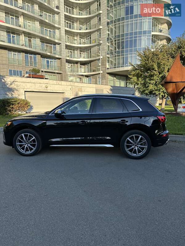 Внедорожник / Кроссовер Audi SQ5 2022 в Киеве