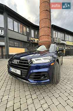 Внедорожник / Кроссовер Audi SQ5 2020 в 