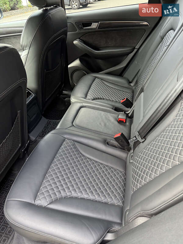 Внедорожник / Кроссовер Audi SQ5 2016 в Кропивницком