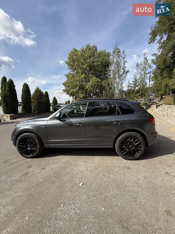 Внедорожник / Кроссовер Audi SQ5 2016 в Кропивницком