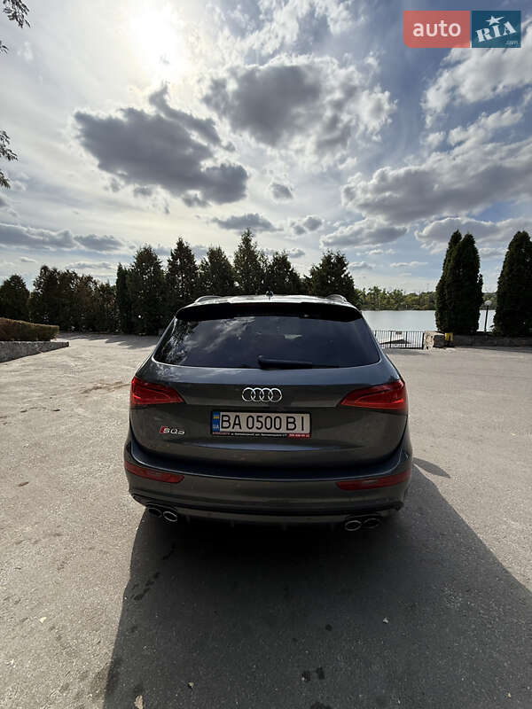 Внедорожник / Кроссовер Audi SQ5 2016 в Кропивницком