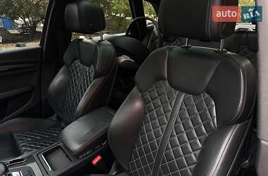 Внедорожник / Кроссовер Audi SQ5 2017 в 
