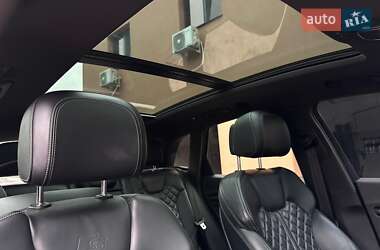 Внедорожник / Кроссовер Audi SQ5 2017 в 