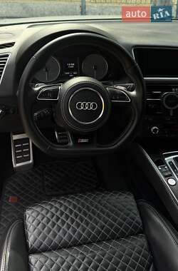 Внедорожник / Кроссовер Audi SQ5 2016 в 