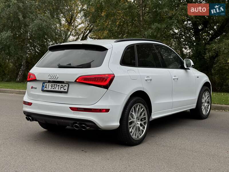 Внедорожник / Кроссовер Audi SQ5 2015 в Киеве