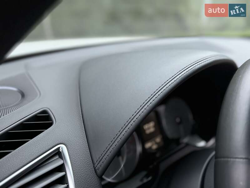 Внедорожник / Кроссовер Audi SQ5 2015 в Киеве