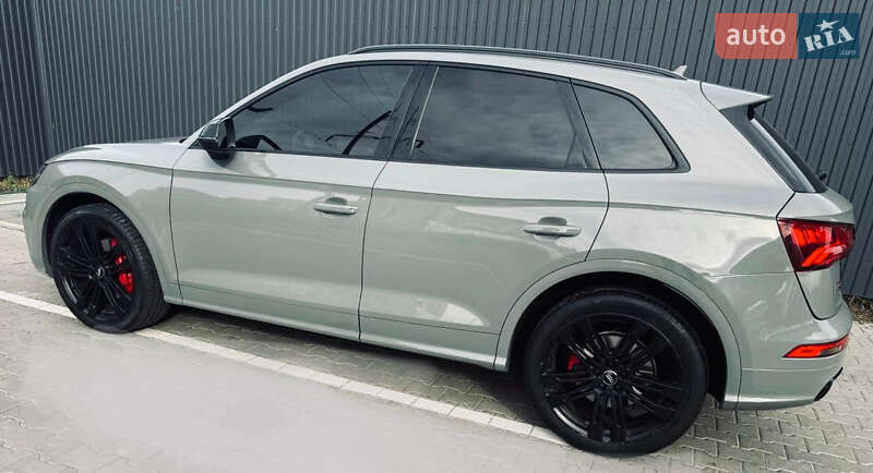 Внедорожник / Кроссовер Audi SQ5 2019 в Львове