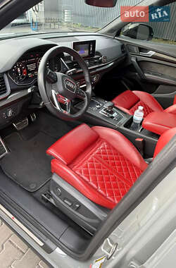 Внедорожник / Кроссовер Audi SQ5 2019 в 