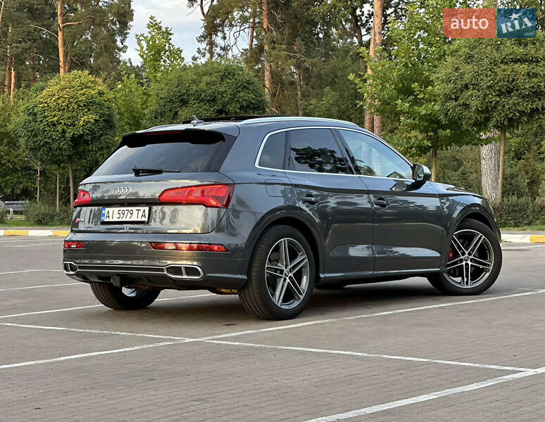 Внедорожник / Кроссовер Audi SQ5 2017 в Киеве