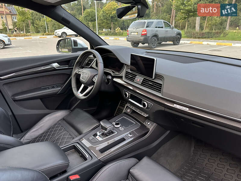 Внедорожник / Кроссовер Audi SQ5 2017 в Киеве