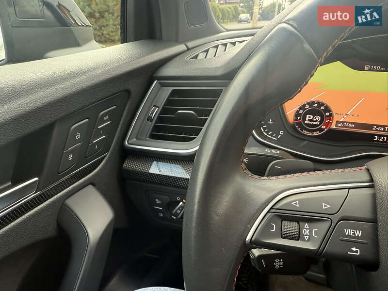 Позашляховик / Кросовер Audi SQ5 2019 в Києві