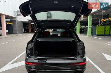 Внедорожник / Кроссовер Audi SQ5 2020 в 