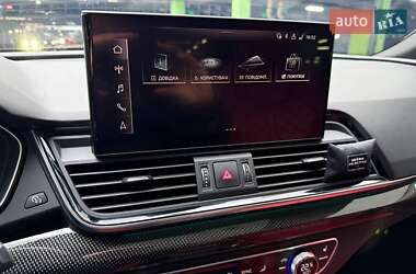 Внедорожник / Кроссовер Audi SQ5 2020 в 
