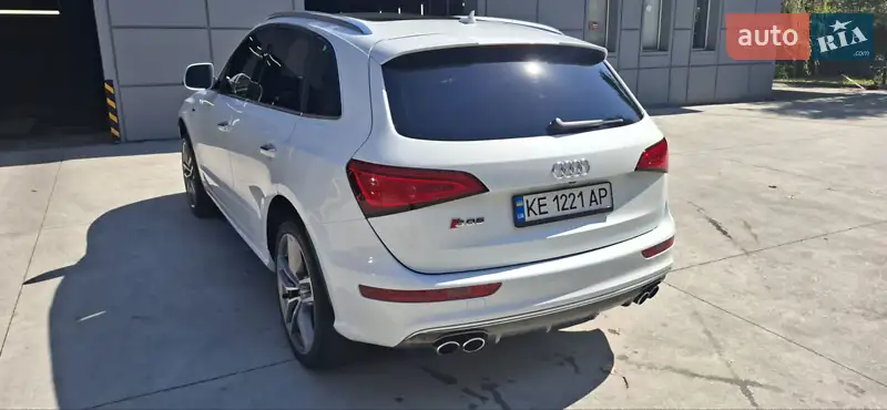 Audi SQ5 2014