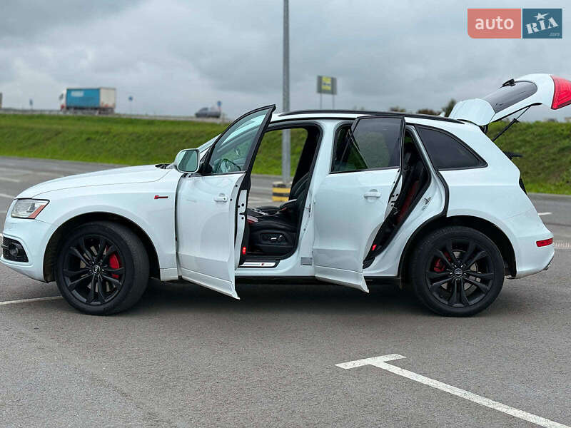 Позашляховик / Кросовер Audi SQ5 2014 в Львові
