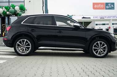 Внедорожник / Кроссовер Audi SQ5 2021 в 