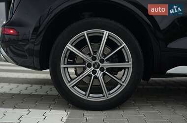 Внедорожник / Кроссовер Audi SQ5 2021 в 