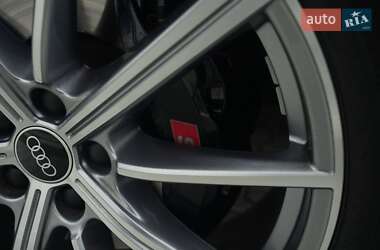 Внедорожник / Кроссовер Audi SQ5 2021 в 