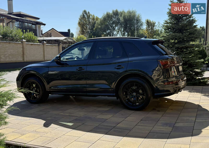 Внедорожник / Кроссовер Audi SQ5 2020 в Киеве