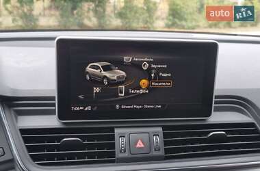 Внедорожник / Кроссовер Audi SQ5 2017 в 