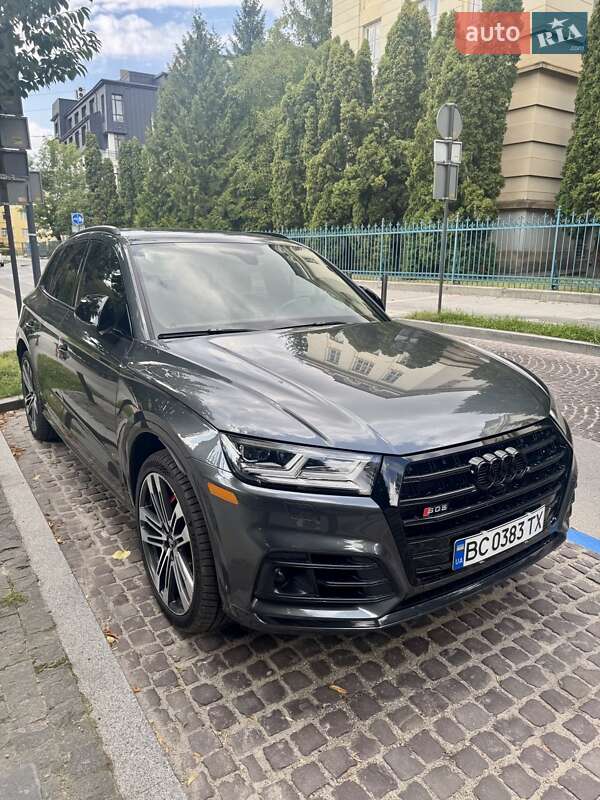 Внедорожник / Кроссовер Audi SQ5 2019 в 