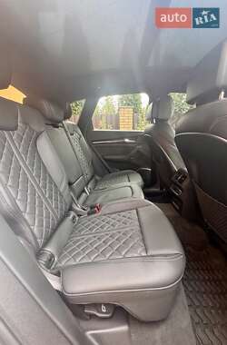 Внедорожник / Кроссовер Audi SQ5 2019 в 