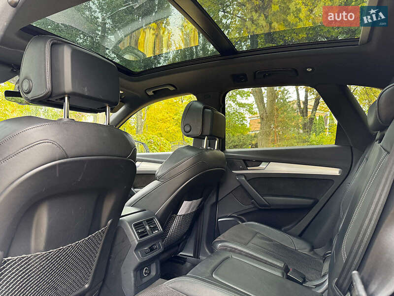 Внедорожник / Кроссовер Audi SQ5 2019 в Киеве