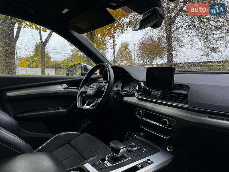 Внедорожник / Кроссовер Audi SQ5 2019 в Киеве
